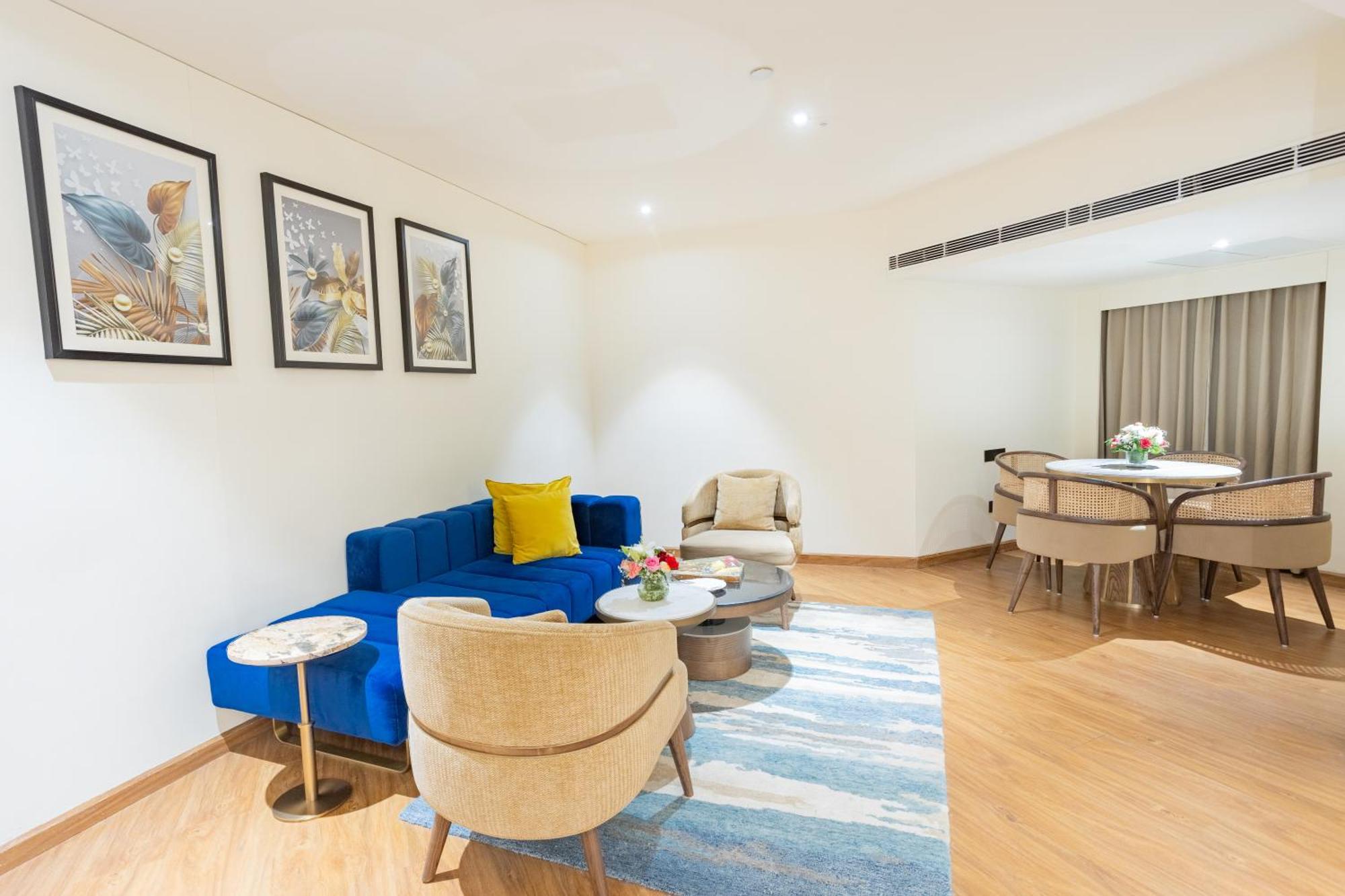 Deluxe Suite Enjoy on Food & Beverage services Happy Hours 11 on Alcoholic Beverages Early Check Late Checkout upto 3 hrs SAV