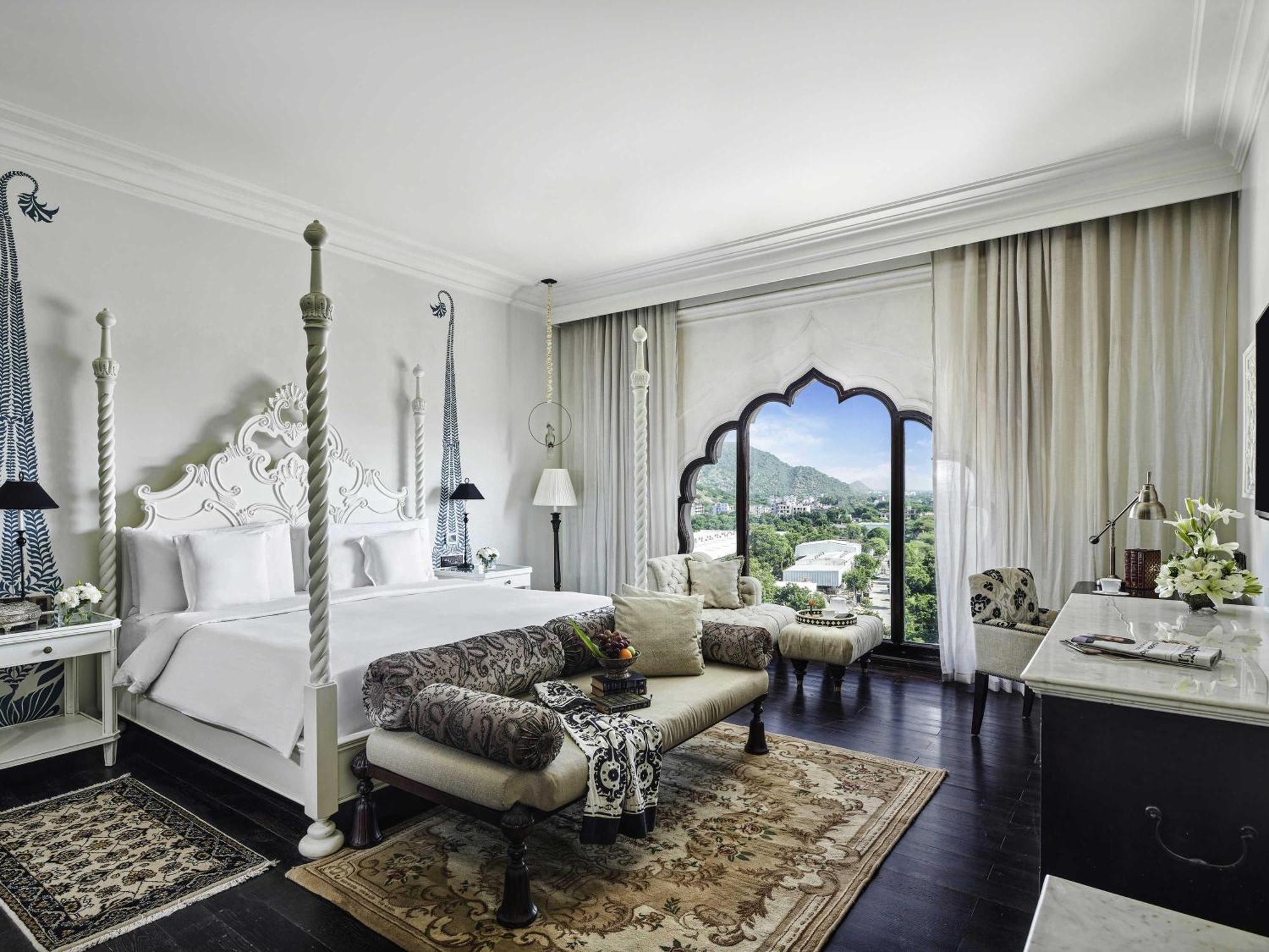 Fairmont King Room Non Smoking 2complimentary craft beers or signature cocktail at Anjum per room per Happy Hours Buy 1 1 at Anjum Bar on Select beverages on Food & Soft Beverage Laundry Set couple at ZarinINR